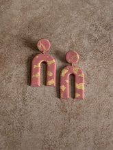 Load image into Gallery viewer, Tina
